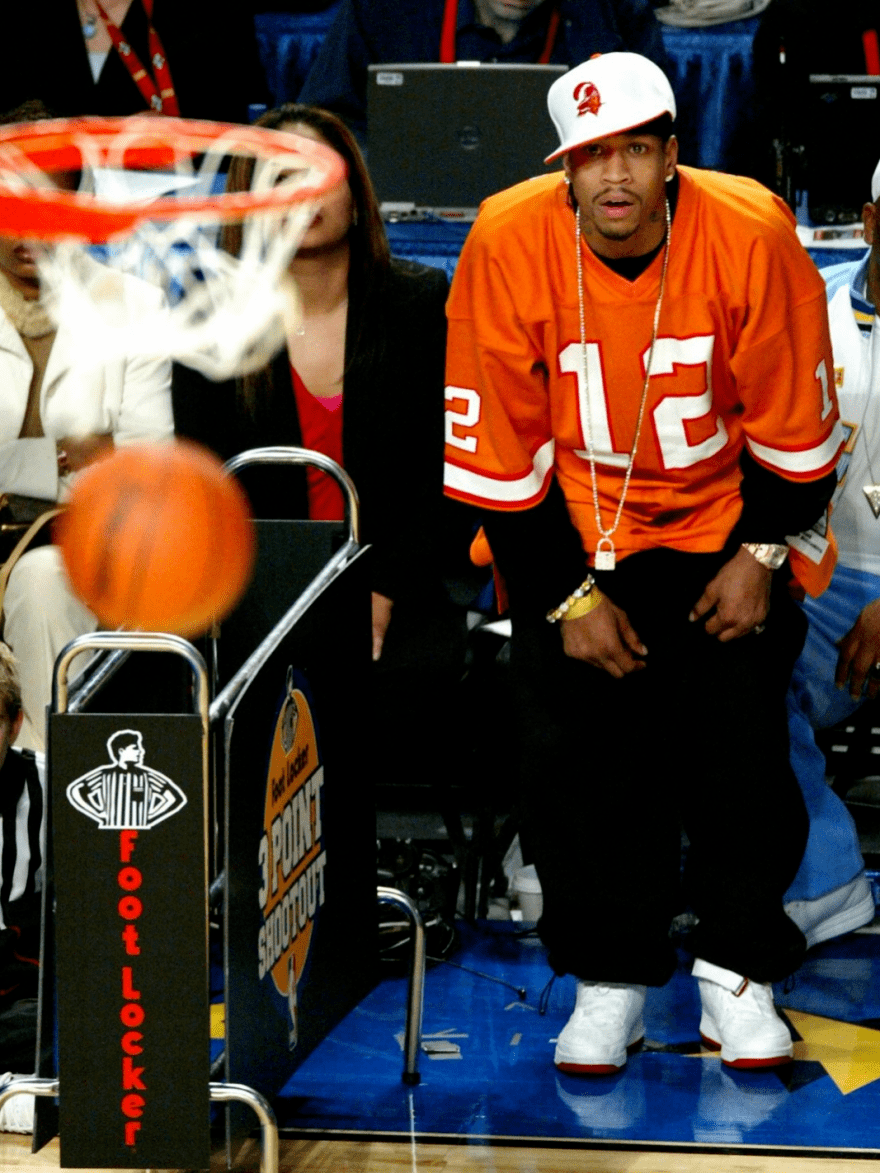 准得离谱！主帅揭示上海击败青岛缘由，李弘权手感不佳，内线实力太猛