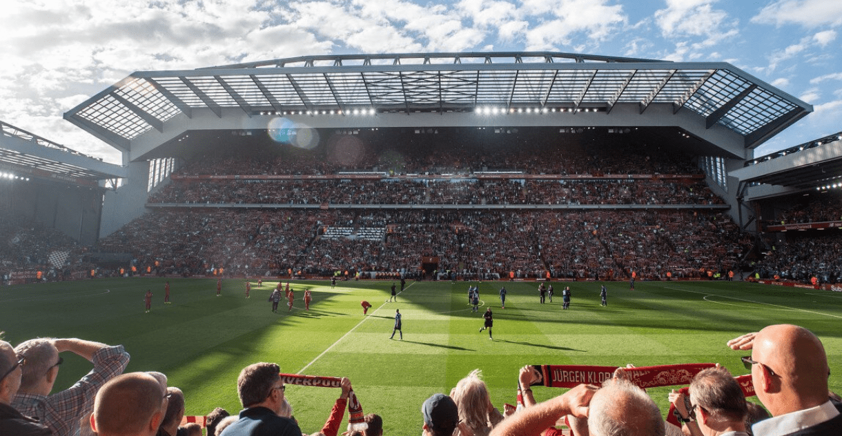 英足总杯 诺丁汉VS伊普斯 诺丁汉森林主场迎战伊普斯维奇，英超升班马能否逆袭？伊普斯维奇面临严峻保级压力，但近期状态低迷，有望借助主场优势战胜诺丁汉森林。