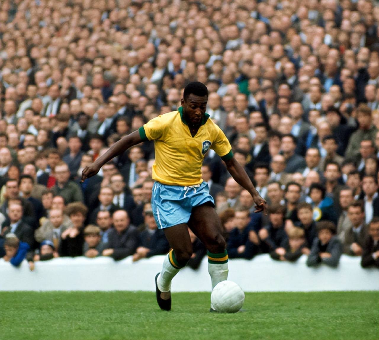 36岁库里场均23分5板6助，那36岁的魔术师，当年什么表现？