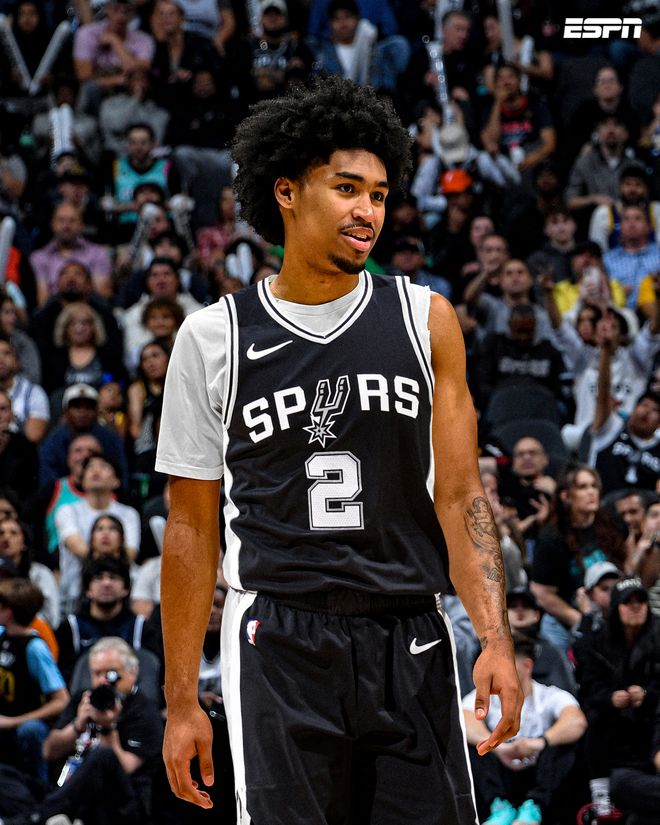 东契奇空砍30+5+11詹姆斯17分 湖人主场惨败活塞