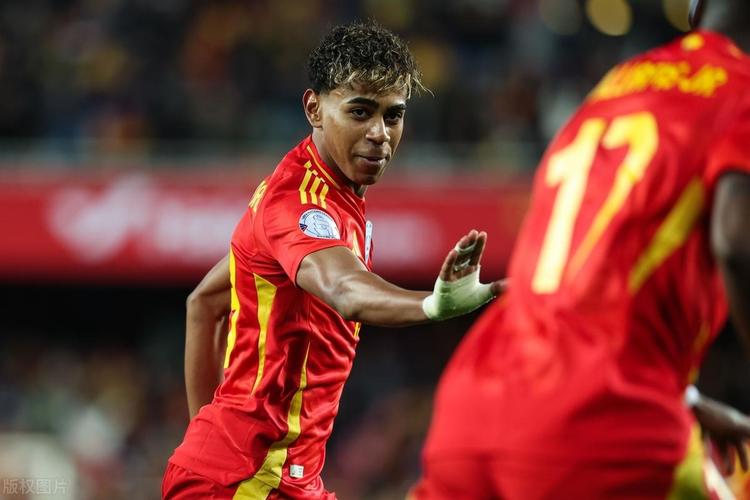 西班牙国王杯皇马客胜皇家社会占得先机