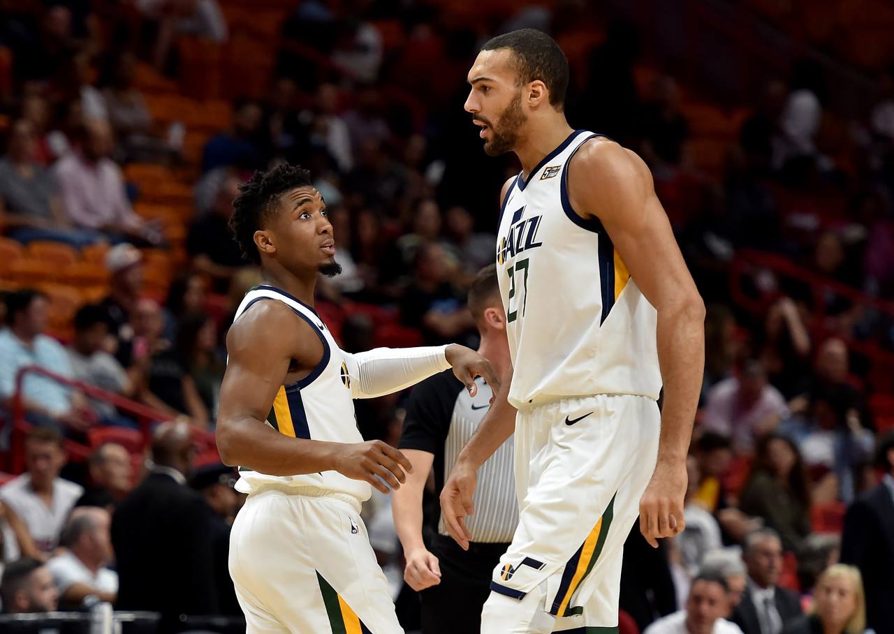 巴特勒：库明加有超强的运动能力，我的工作是让他更轻松